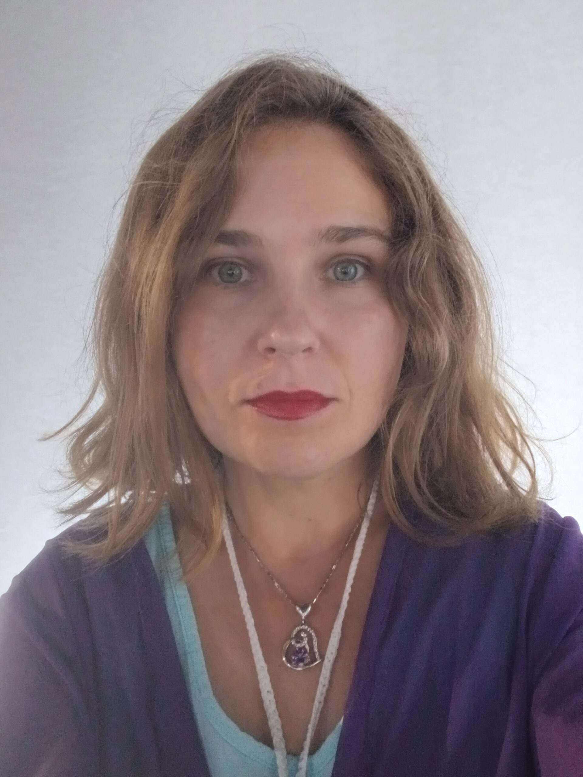Anastazja z Mariupola na sali warsztatowej przed rozpoczęciem warsztatu Głos teraźniejszości w Olsztynie